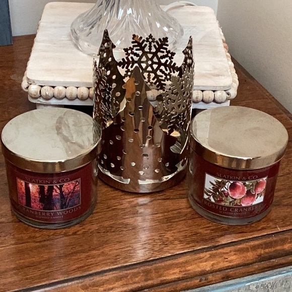 Slatkin & Co. silver tree/snowflake candle holder and 2 4 oz cranberry cranberry - Picture 1 of 11